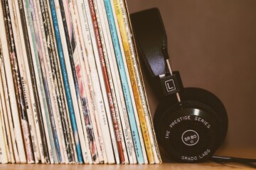 headphones-and-records